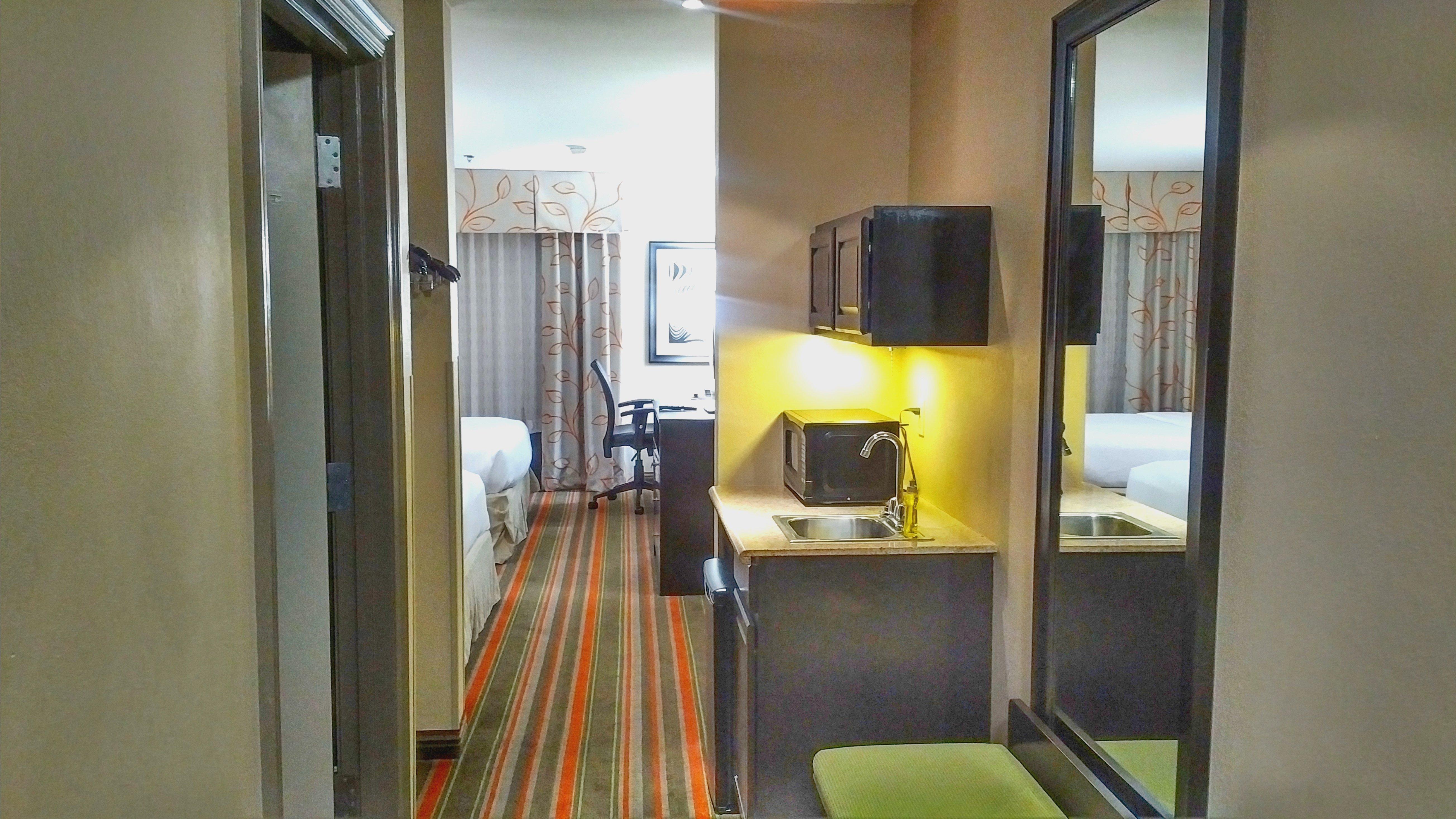 Express & By Ihg Hotel 3*