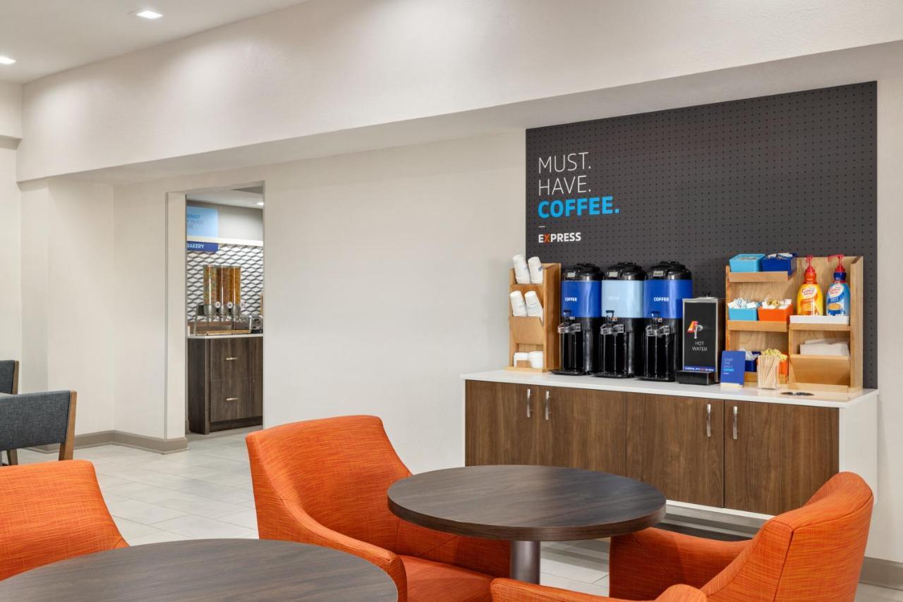 Express & By Ihg Hotel Opelousas