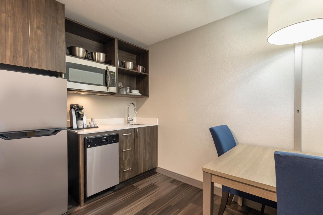 Express & By Ihg Hotel Opelousas