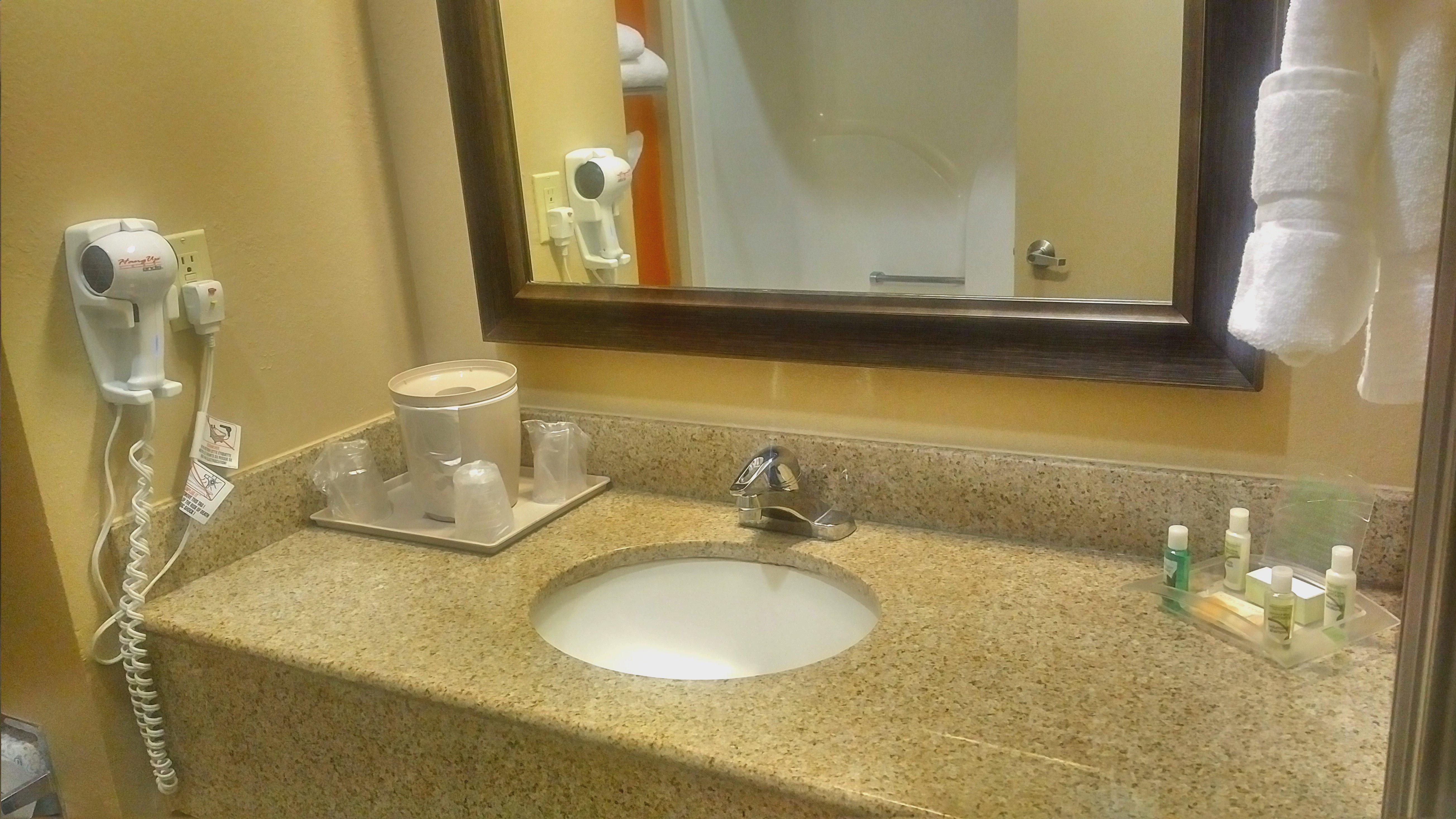 Hotel Express & By Ihg 3*