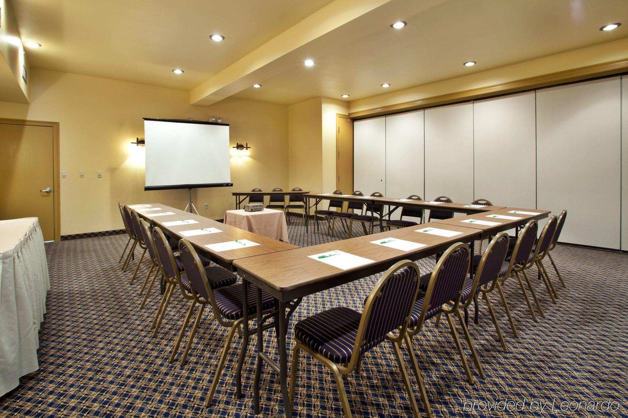 Express & By Ihg Hotel 3*