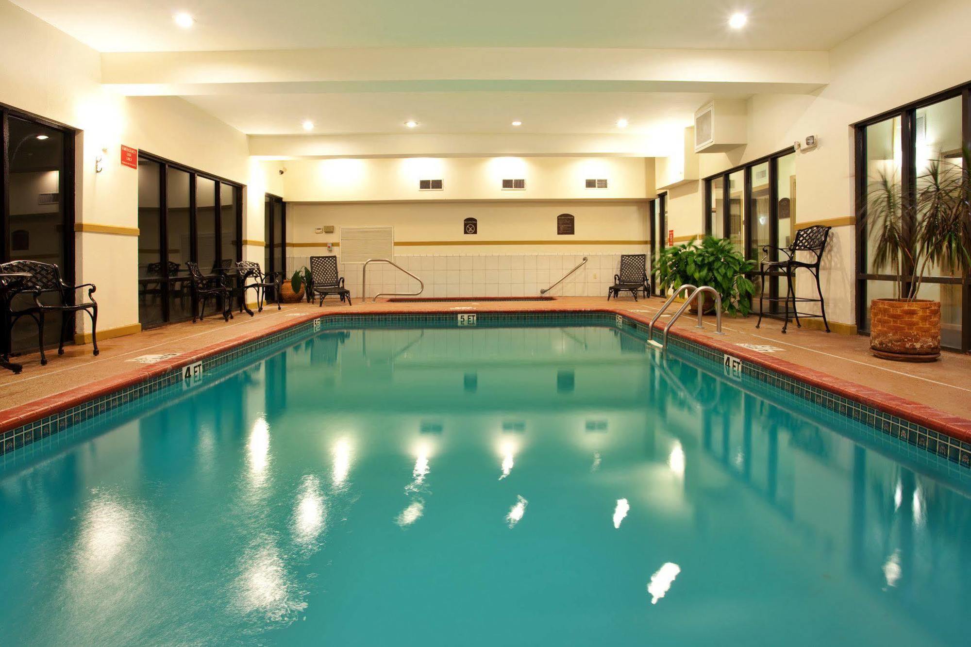 Express & By Ihg Hotel